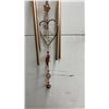 Image 3 : Autumn Decor & Garden Accents: Wooden Pumpkin, Faux Leaves, Metal Dragonflies, & Wind Chimes