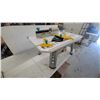 Image 5 : Wolfcraft Universal Router Table Model 6902000 with Fence, Featherboards, and Dust Hood