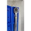 Image 2 : Powerfist ARAA-700 Click-Type Torque Wrench in Case 1" 700lb