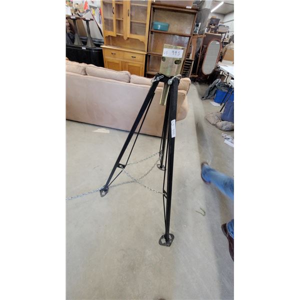 Heavy-Duty Adjustable Tripod Jack Stand with Threaded Height Adjustment and Chain-Linked Legs