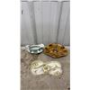 Image 3 : Vintage Decor Lot: Murano Art Glass, Cadbury Plates, Vases, Mask, Hourglasses and More