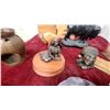 Image 5 : Native American Chief Bust Sculpture, Amethyst Geode, Wooden Carvings, Figurines and More