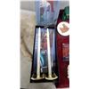 Image 2 : Vintage Ronson Butane Variable Flame Candles, Set of Two White Taper Lamps in Original Box