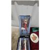 Image 3 : Vintage Ronson Butane Variable Flame Candles, Set of Two White Taper Lamps in Original Box