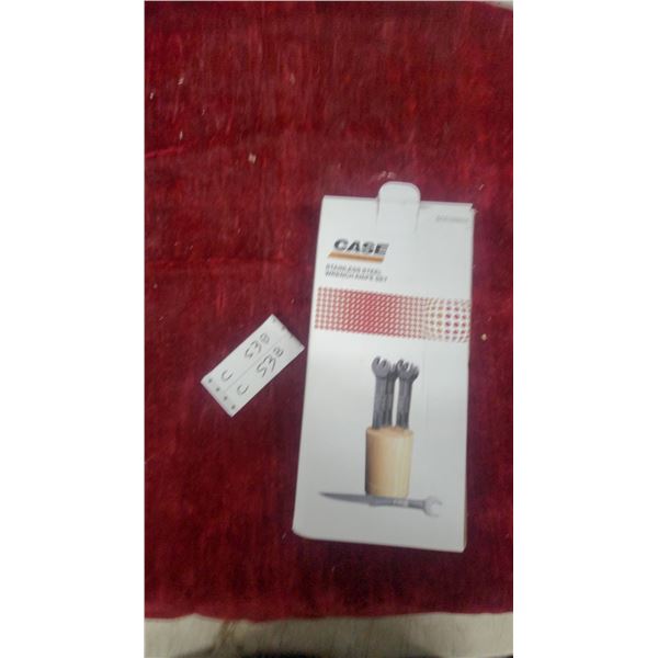 Case Construction Stainless Steel Wrench Knife Set with Wooden Block, Model SC510006CC N.O.S.