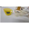 Image 3 : Vintage Mug Lot: Ontario Northland, Expo 67, Bengals, Vikings, Hawaii Glass Steins and More