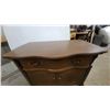 Image 4 : Vintage French Provincial Style Bombé Chest with Serpentine Drawers and Cabriole Legs