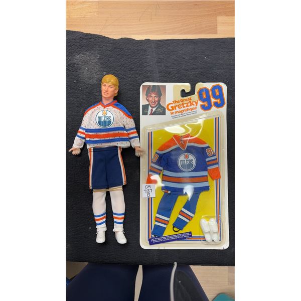 Vintage 1983 Wayne Gretzky Doll plus 2nd Uniform
