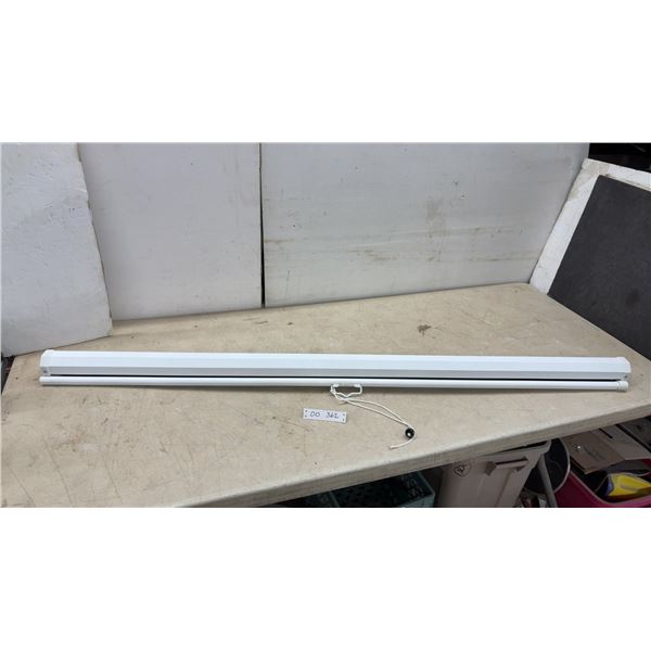Manual Pull-Down Projection Screen with White Hexagonal Casing and Matte Viewing Surface, 62" Wide
