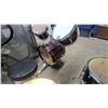 Image 4 : Ludwig 5-Piece Youths Acoustic Drum Set, Burgundy with Chrome Hardware, Cymbals Included