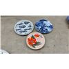Image 5 : Collection of Decorative Plates Including Currier & Ives, Christmas 1974, and Calorie Chart