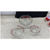 Image 3 : Vintage Pyrex Cherry Pattern Glass Mixing Bowls and Red Square Refrigerator Dishes, 1960s