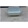 Image 4 : Vintage Pyrex Amish Butterprint Refrigerator Dish with Ribbed Lid