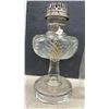 Image 8 : Pair of Vintage Aladdin Model 91 Kerosene Mantle Lamps With Clear Glass Bases and Chimneys