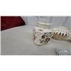 Image 2 : Lefton China Gold Stripe Tea Set, Floral Ginger Jar, Leaf Trinket Dishes and More Sadler