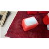 Image 5 : Vintage Pyrex Flameglo Red Refrigerator Dishes with Ribbed Glass Lids, Set of Four, Circa 1940s