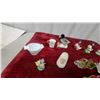 Image 5 : Collection of Miniature Porcelain Thimbles, Delft Clogs, Figurines, Teacups, Trinkets, and More
