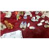 Image 8 : Collection of Miniature Porcelain Thimbles, Delft Clogs, Figurines, Teacups, Trinkets, and More