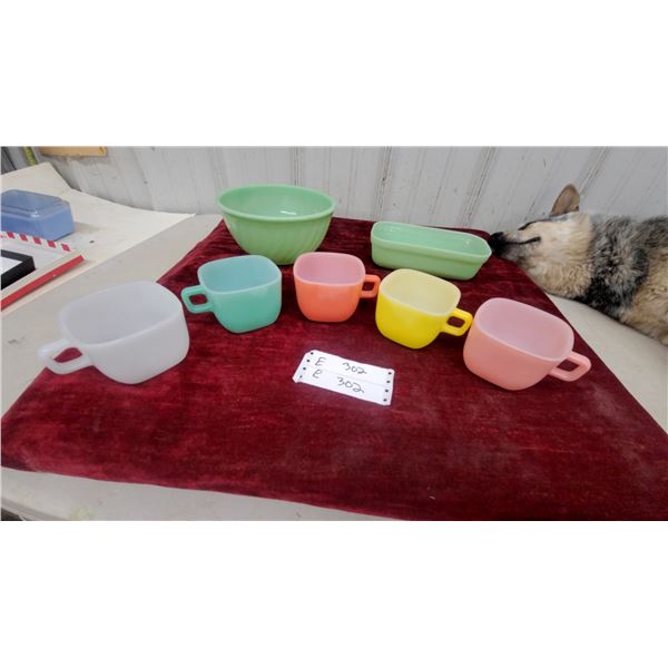 Fire-King Jadeite Swirl Mixing Bowl, Refrigerator Dish and Pastel Melamine Cups and More