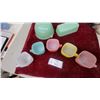 Image 8 : Fire-King Jadeite Swirl Mixing Bowl, Refrigerator Dish and Pastel Melamine Cups and More