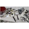 Image 4 : Stainless Steel Cookware Set with Pots, Pans, and Lids
