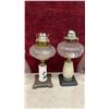 Image 8 : Pair of Antique Kerosene Parlor Lamps With Defiance and White Flame Burners, Late 19th Century