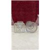 Image 5 : Pair of Antique Clear Pressed Glass Kerosene Oil Lamps, 1 Peanut Glass, with Chimneys and Burners