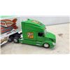Image 3 : 7UP Collectible Scale Model Semi-Truck with Volvo VNL Cab and "Fresh Up" Advertising Trailer