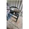 Image 2 : Craftsman 20" Varable Speed Scroll Saw on Stand