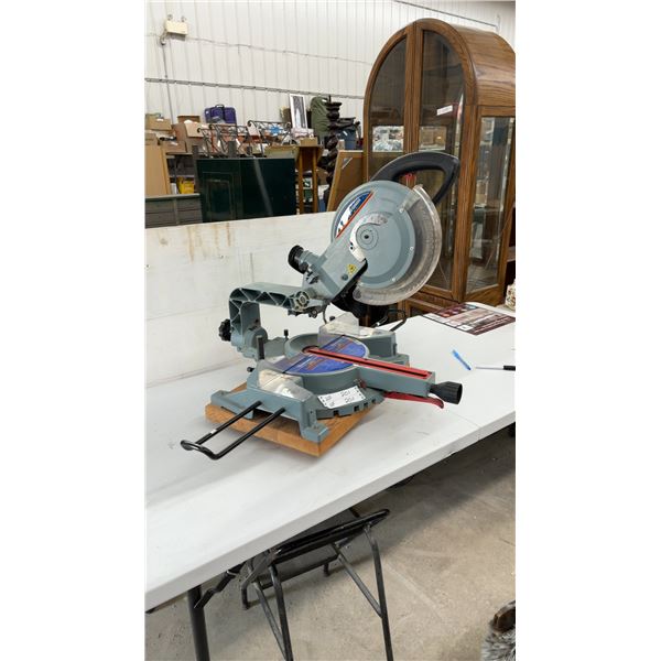 King Canada 10" Sliding Compound Miter Saw, Mod. 8372N, 2005/08, 14.5A, 4200 RPM
