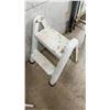 Image 4 : White Pedestal Fan & White 2-Step Stool