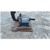 Image 3 : Skilsaw 3802 10" Miter Saw on Wooden Base with Dust Collection Bag
