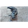Image 5 : Skilsaw 3802 10" Miter Saw on Wooden Base with Dust Collection Bag