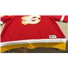 Image 3 : NHL Calgary Flames Hockey Jersey, Size XL/TG, 100% Polyester, New with Tags