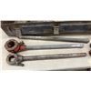 Image 4 : Ridgid Manual Pipe Threading Set with Die Stocks, Assorted Die Heads and Metal Storage Box