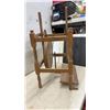 Image 6 : Vintage Wooden Spinning Wheel with Turned Legs and Foot Treadle