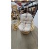 Image 2 : Vintage Rattan Living Room Set with 2 Swivel Rocking Armchairs, Glass-Top Table, and More