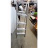 Image 2 : Aluminum 5-Step Folding Stepladder with Non-Slip Top Platform