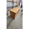 Image 2 : Light Wood Six-Drawer Dresser with Round Knob Pulls 30 x 48 x 18"