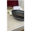 Image 9 : Frying Pans, Mixing Bowls, Black & Decker Rice Cooker, BraunYogurt Maker and More