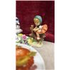 Image 5 : Porcelain Floral Baskets, Figurines, Ceramic Parrot, Fruit Basket, Trinket Box and More - 3 Broken