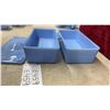 Image 6 : Pair of Vintage Jeannette Glass Delphite Blue Rectangular Lidded Refrigerator Dishes, 1930s-1950s