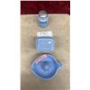 Image 10 : Vintage Pyrex Delphite Blue Glass Ribbed Lid Refrigerator Dish, Pepper Shaker, Juicer
