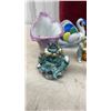 Image 2 : 12 Pieces of Occupied Japan Ceramic and Porcelain Figural Vases and Figurines