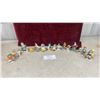 Image 1 : 16 Pieces of Occupied Japan Ceramic Figurines: Children, Santa and More