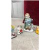 Image 3 : 16 Pieces of Occupied Japan Ceramic Figurines: Children, Santa and More