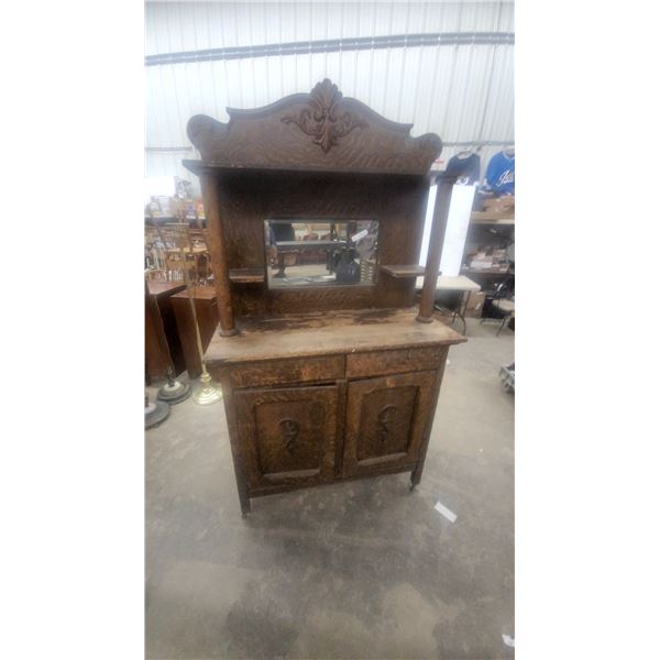 Antique Victorian Quarter-Sawn Oak Sideboard with Carved Pediment, Mirror, and Turned Columns