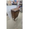 Image 3 : Wetinghouse Antique Wooden Console Radio Cabinet With Ornate Carved Details, Late 1920s-Early 1930s