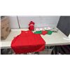Image 9 : Assortment of Christmas Decorations Including Ornaments, Plush Snowmen, Plates, and More