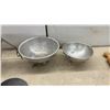 Image 2 : Aluminum Colanders, Kitchen Knives, Scoop, Strainer, Rolling Pin, Juicer, Coffee Pot and More